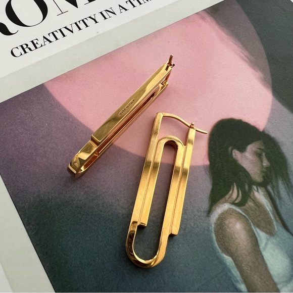 Modern Gold Paperclip Hoop Earrings - Picture 10 of 11